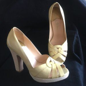 Cole Haan 9.5 Yellow and Cream Heels